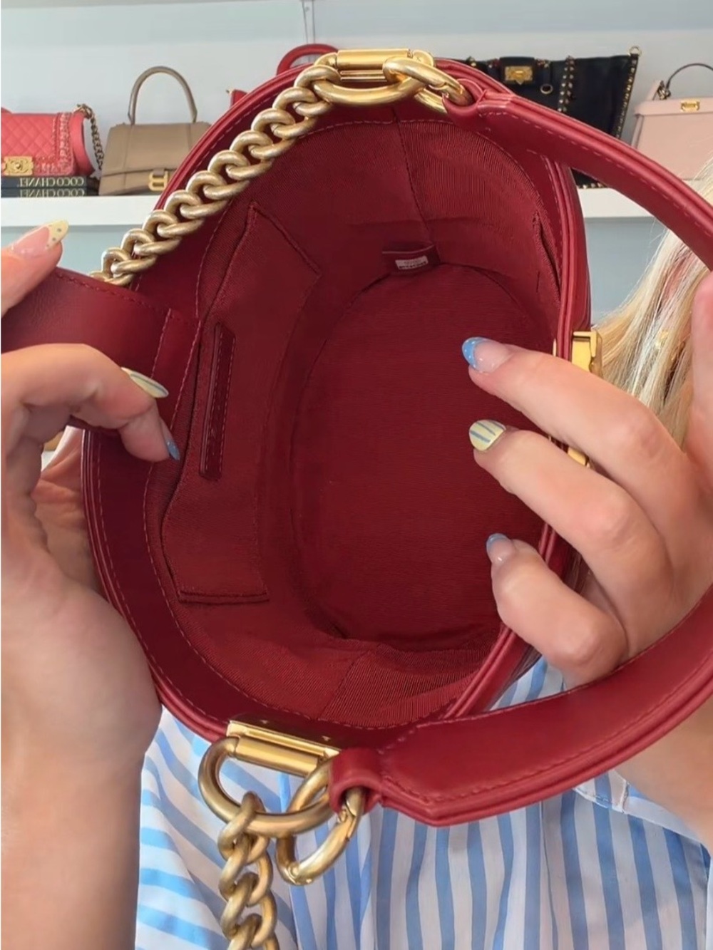 Chanel Boy Bucket Bag - Picture 5 of 8